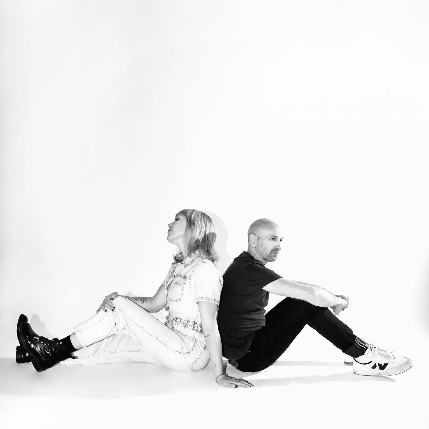 Before the year comes to a close we got one more track for you. Stay tuned! 

📸 @emilyeberger 
🎨 @appearance.alchemist