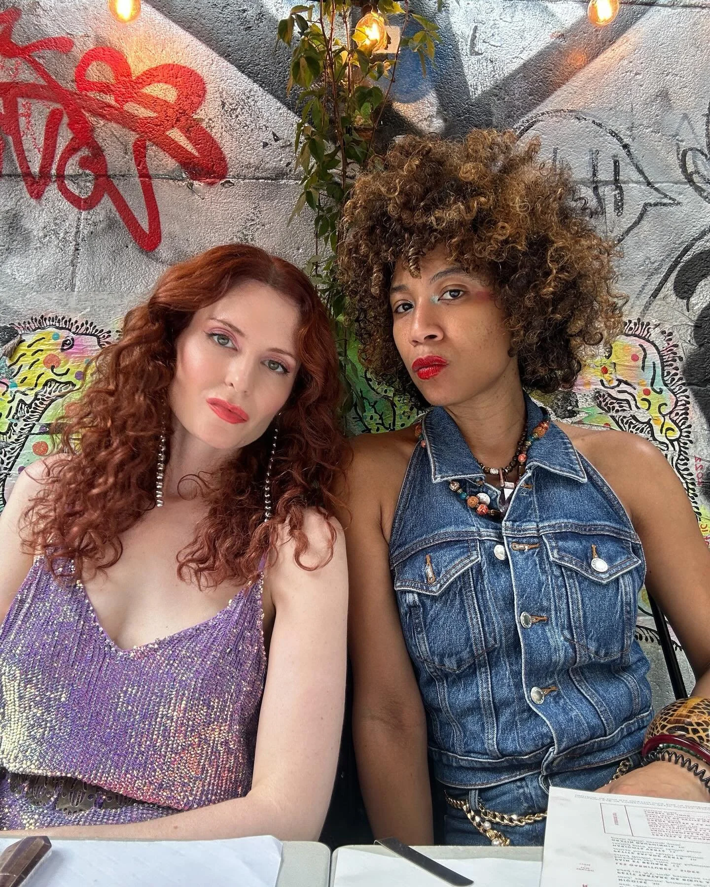 simple joys of oysters, mischief and warm butter 🧈👯&zwj;♀️🦪