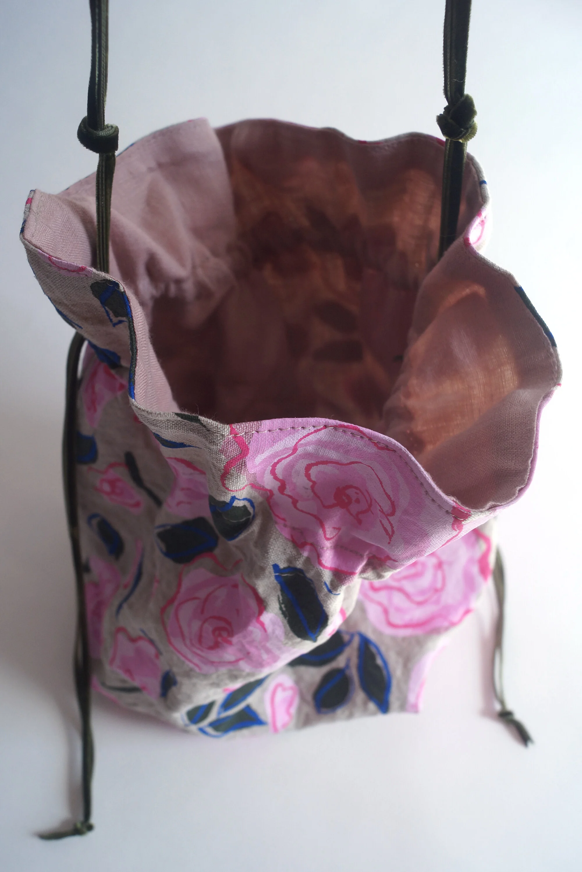ROSEBAG2_2000w.jpg