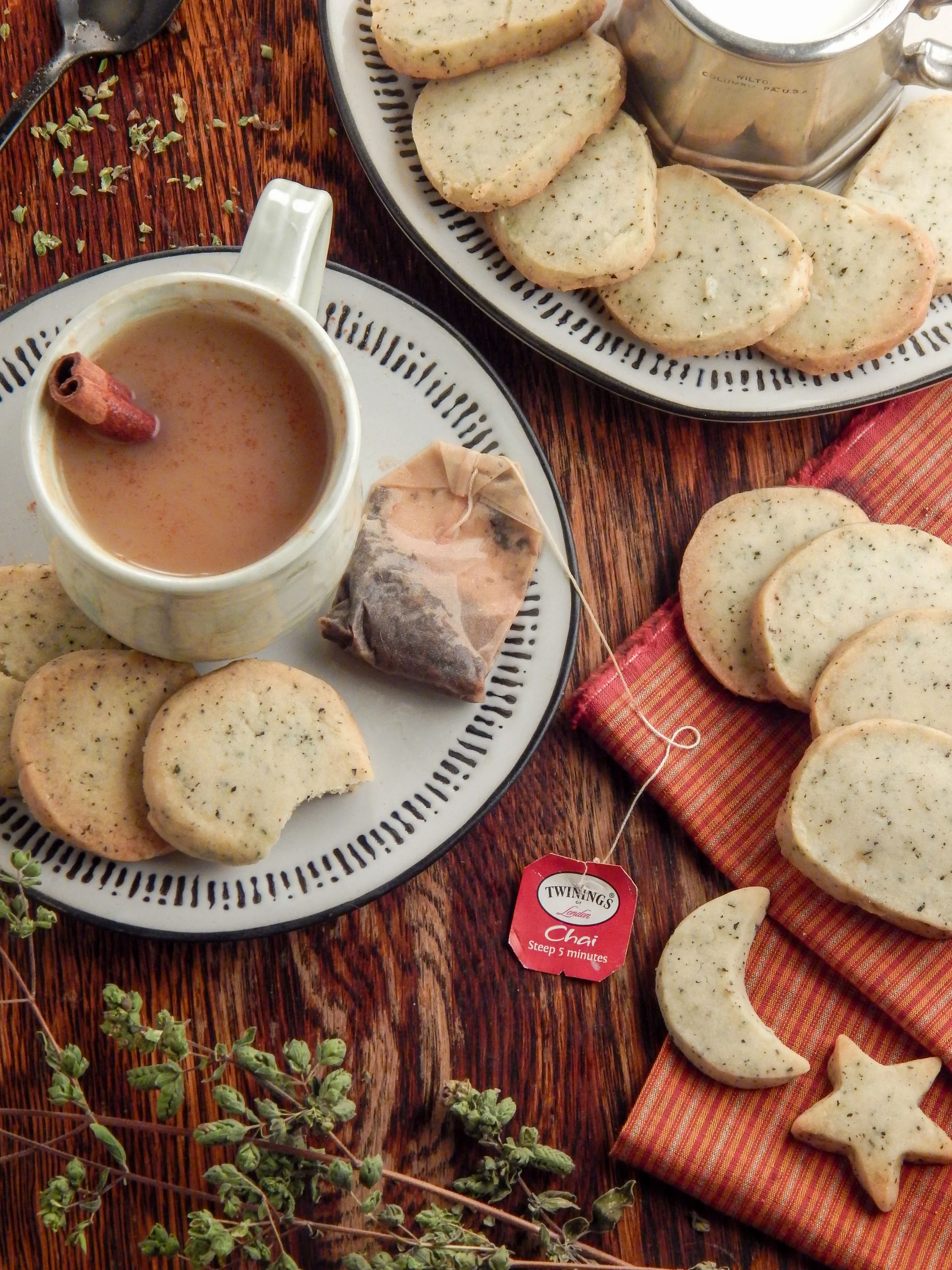 Vanilla Chai Shortbread Cookies