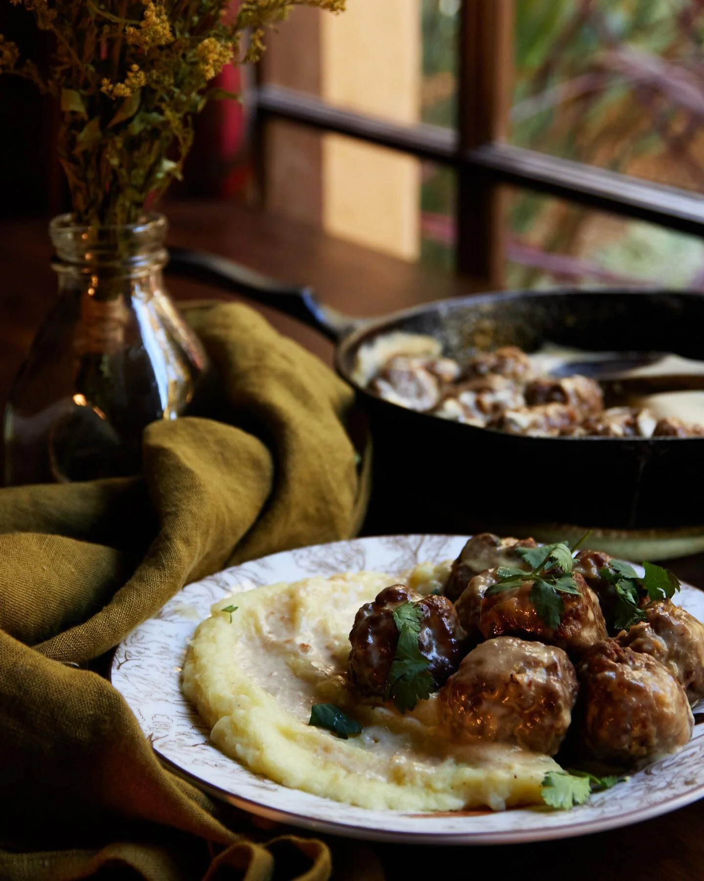 Polpette di Sophia Loren from Mimi Thorisson's &quot;Old World Italian&quot; ⁠⠀
⁠⠀
Italian meatballs made with ground beef and day-old bread, fried and cooked in cream and white wine. Simple, old-world Italian food. ⁠⠀
⁠⠀
⁠⠀
⁠⠀
⁠⠀
&bull;⁠⠀
&bull;⁠⠀
&