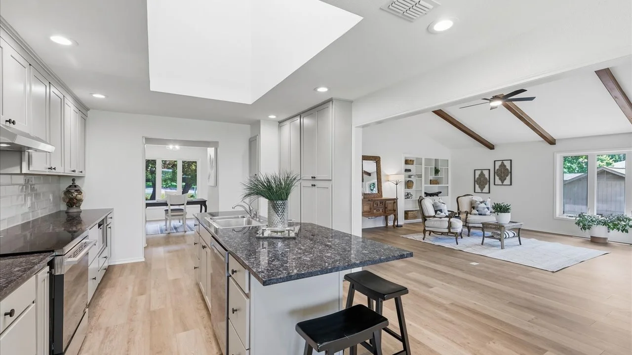 026-4027 Fairway Dr_026.jpg