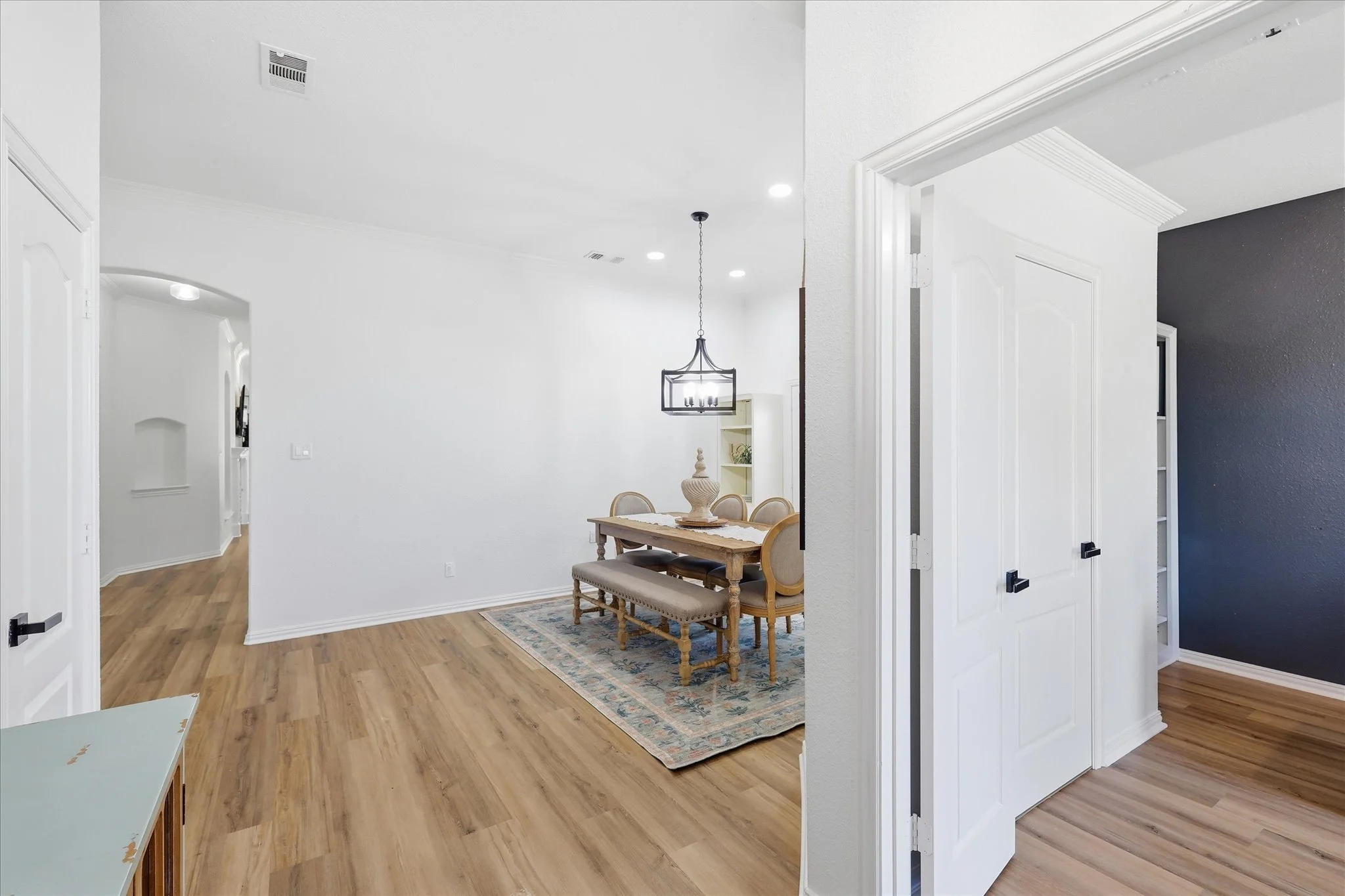 09-1205 Countryhill Dr_009.jpg