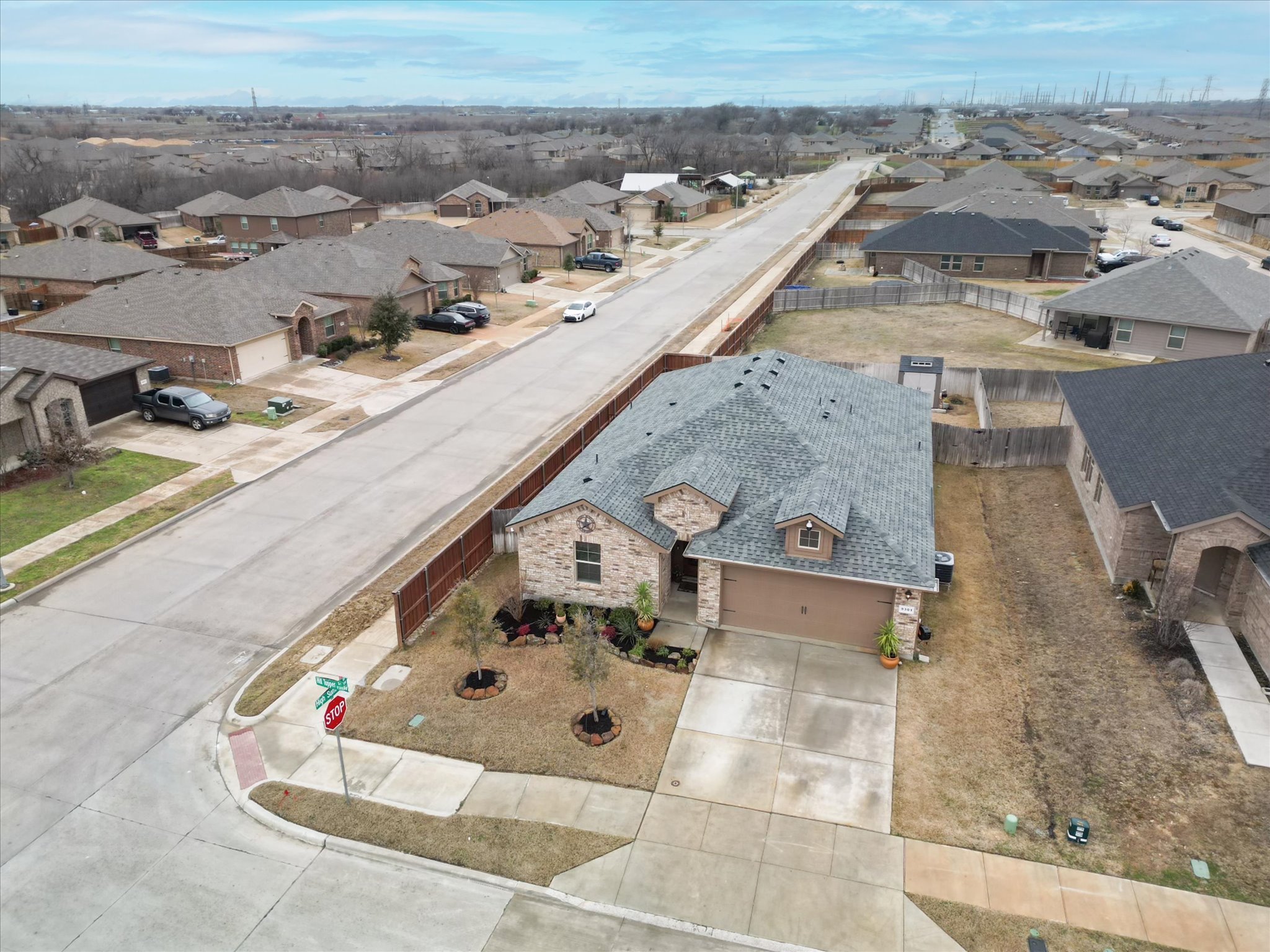 30-9301 Hill Topper Trl Drone Final-1.jpg