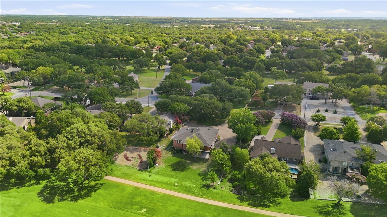 082-4027 Fairway Dr_083.jpg