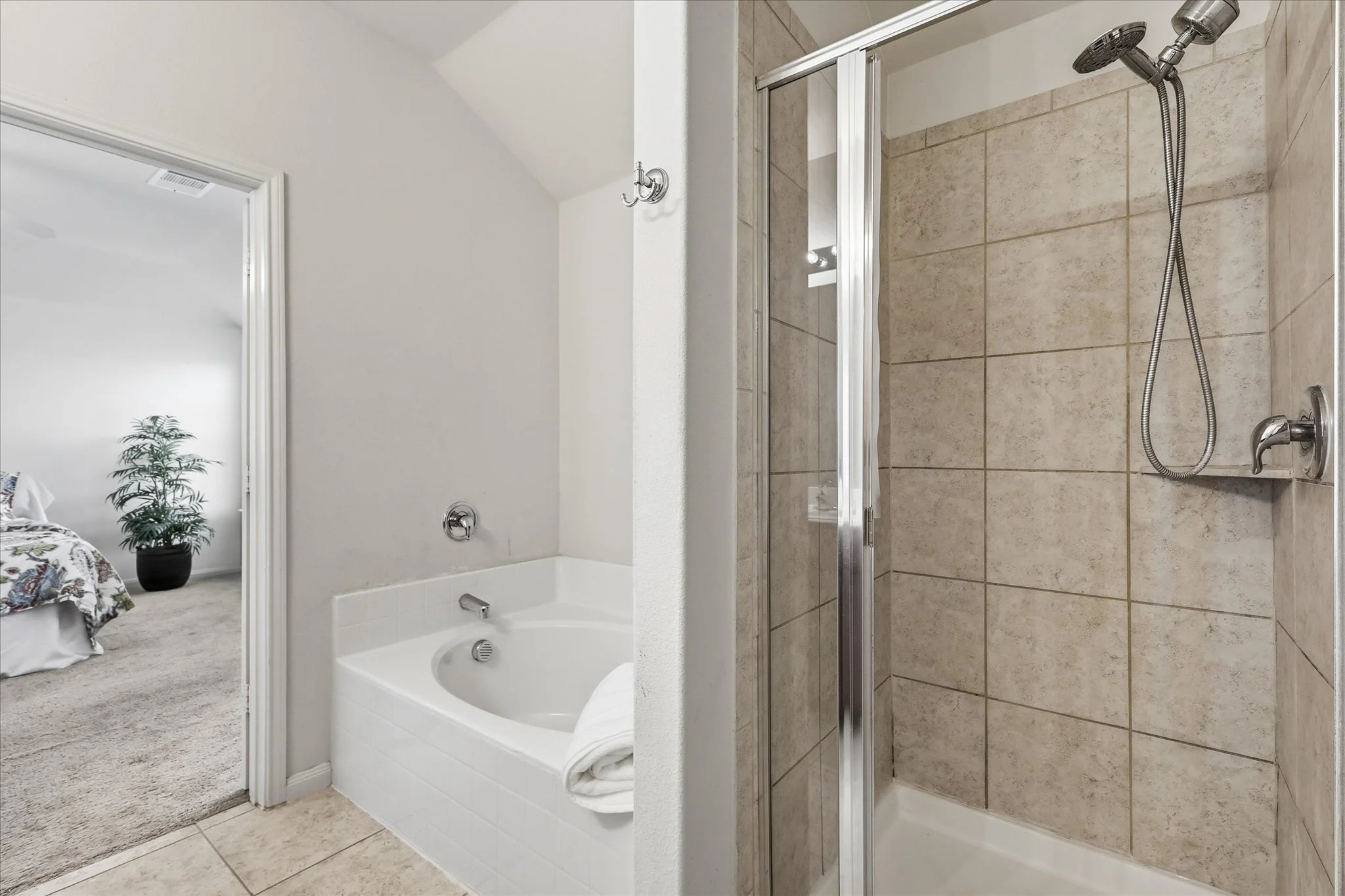 27-6352 White Jade Dr - 027.jpg