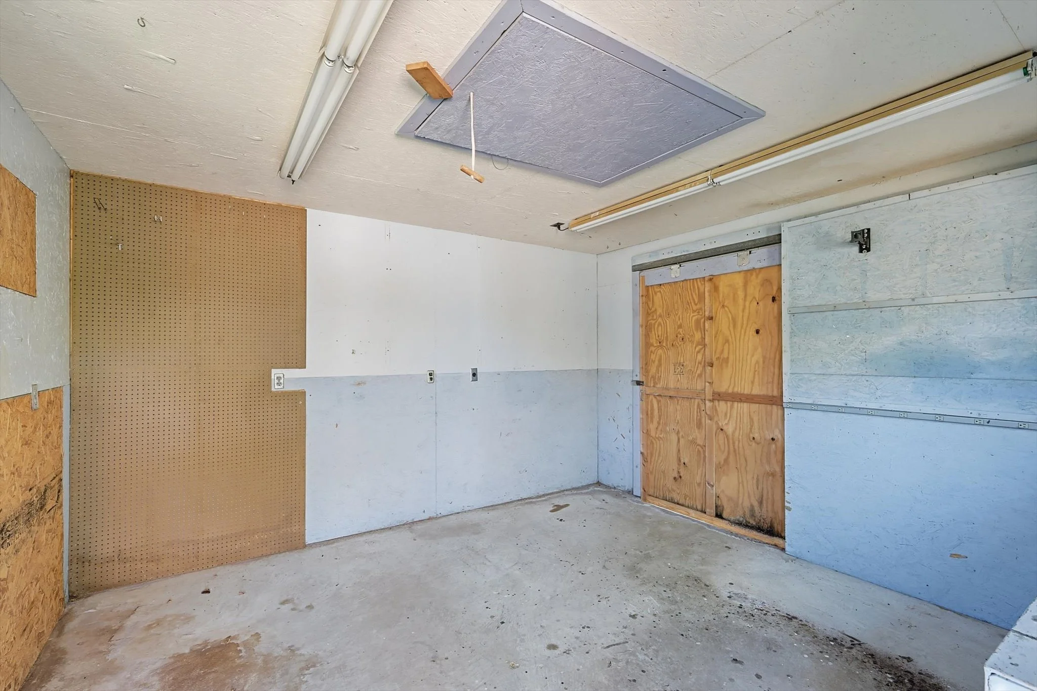 37-1512 Rockwood Dr Final-37.jpg