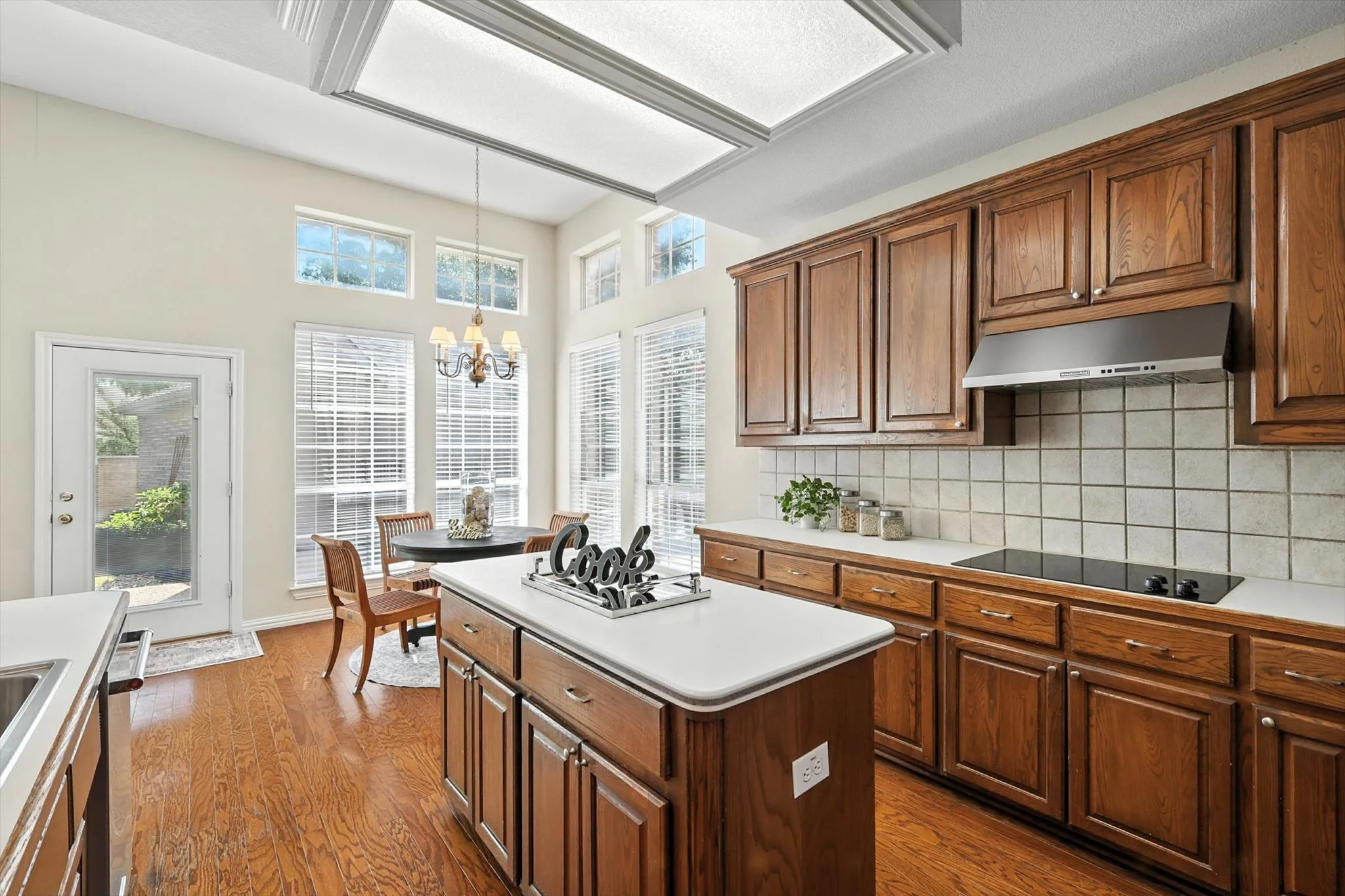 11-603 Eagle Trail Interior Edit Final11.jpg