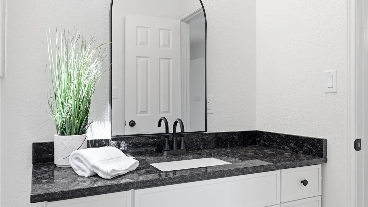 057-4027 Fairway Dr_058.jpg