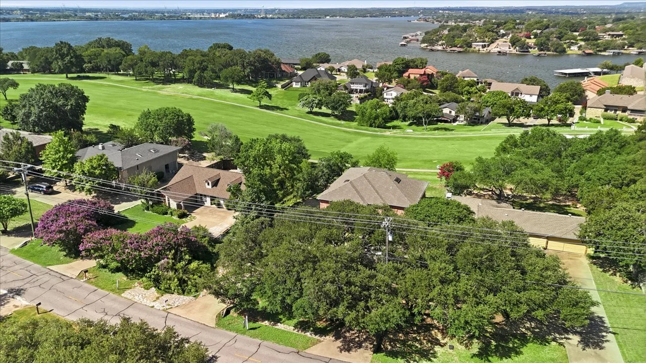 109-4027 Fairway Dr_110.jpg