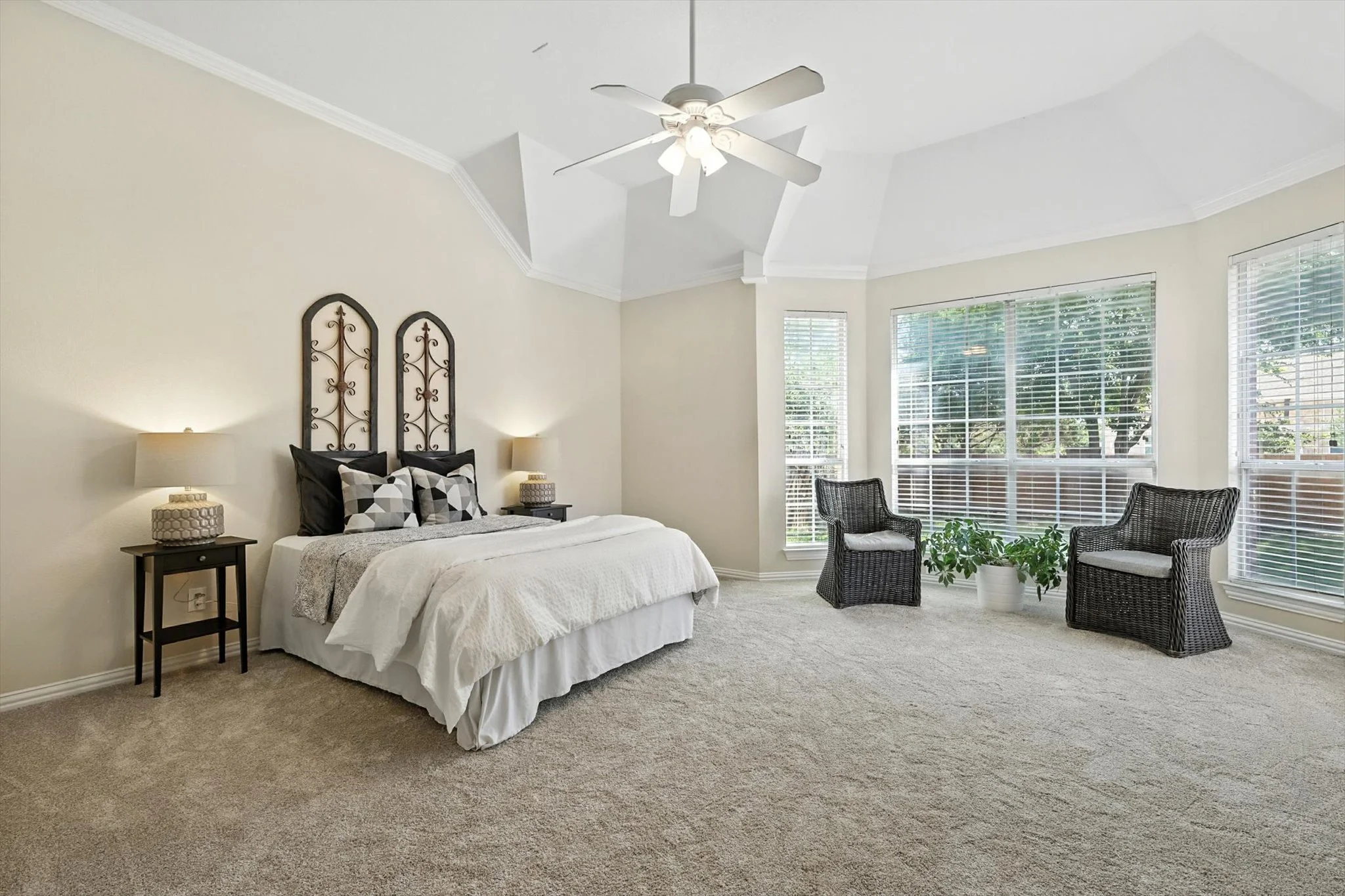 13-603 Eagle Trail Interior Edit Final13.jpg