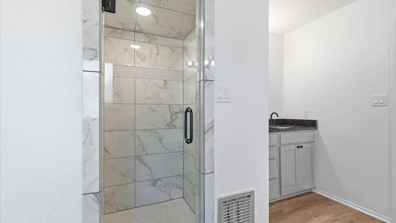 044-4027 Fairway Dr_045.jpg