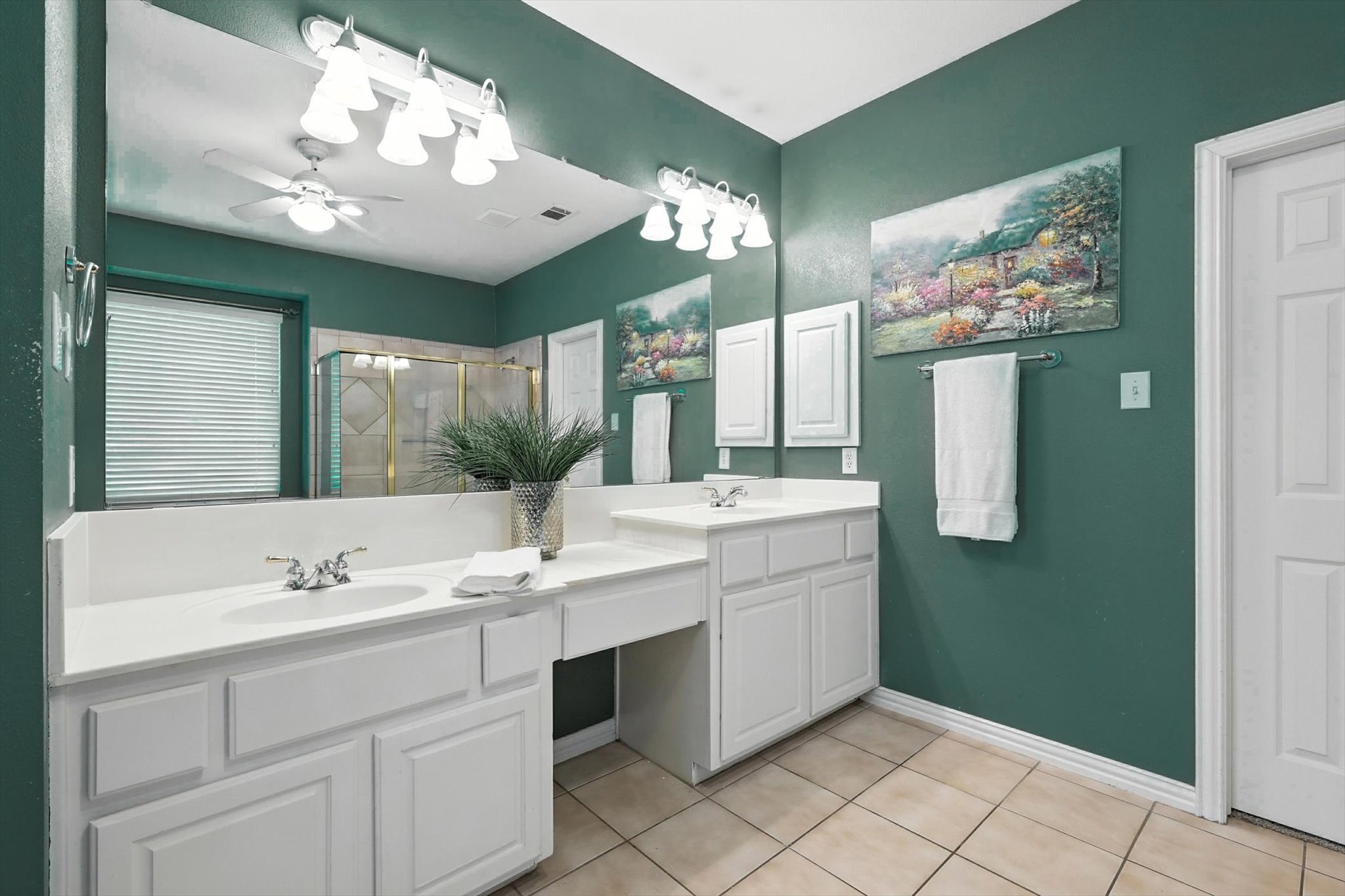 15-603 Eagle Trail Interior Edit Final15.jpg