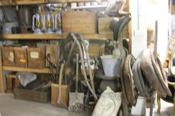 Assorted Australiana Props