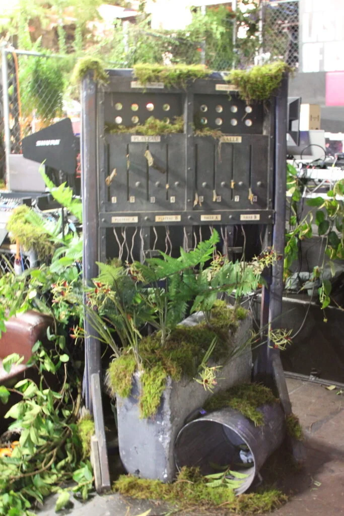 Grunge Outdoor Setup