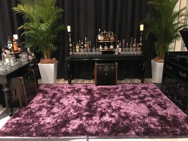 Black High Glass Table Area