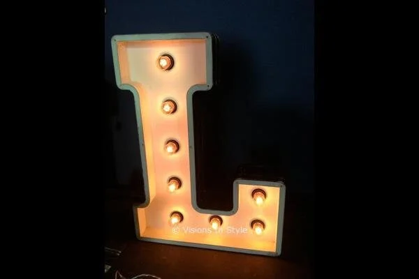 Letter Lamp “L”