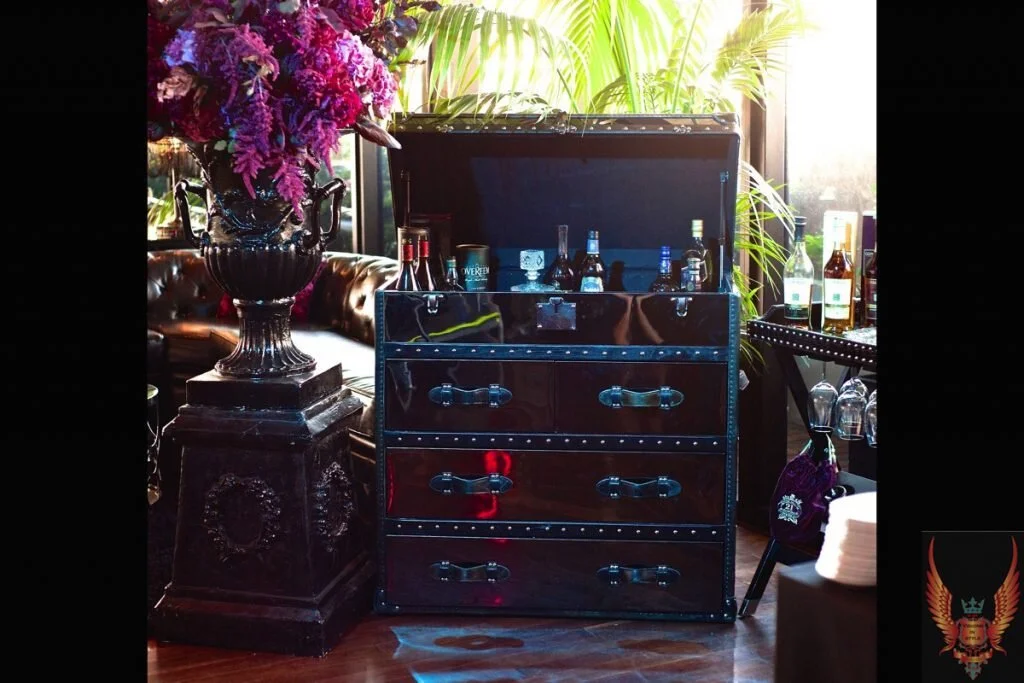 Whiskey Classic Chic Tasting Station