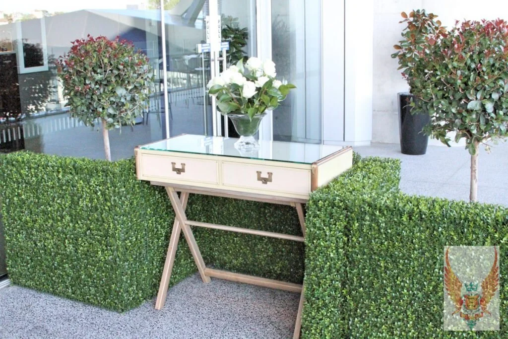 Campaign Console Table