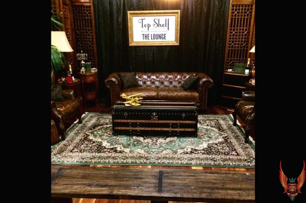 Colonial Rustic Lounge