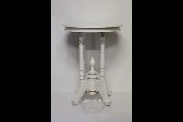 French Provincial Decorative End Table