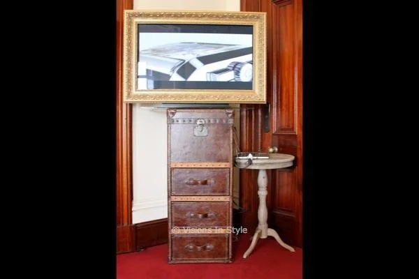 Gold Picture Frame for 42″ Plasma