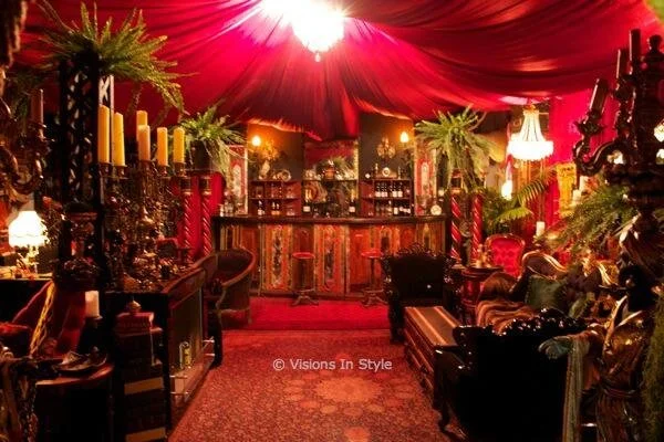 ‘French Velvet’ Canopy Bar (Rouge)