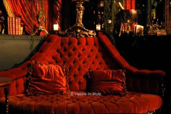 Red Moulin Rouge Corner Seat