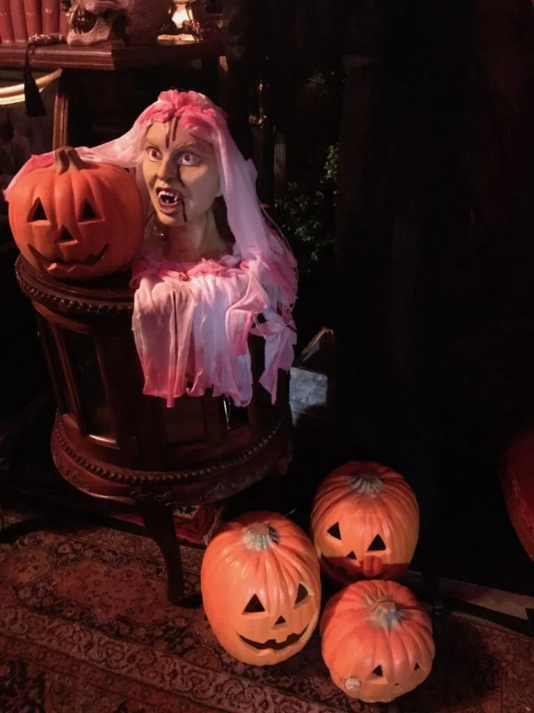 Dismembered Vampire Brides Head