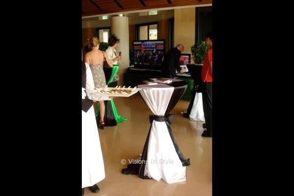 Melbourne Cup Silk High Bar Table Cover