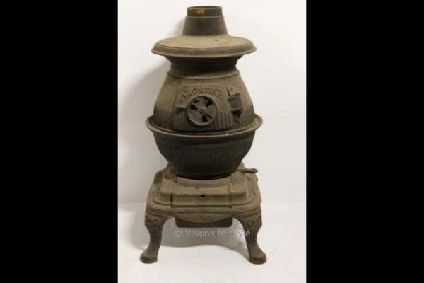 Vintage Potbelly Oven