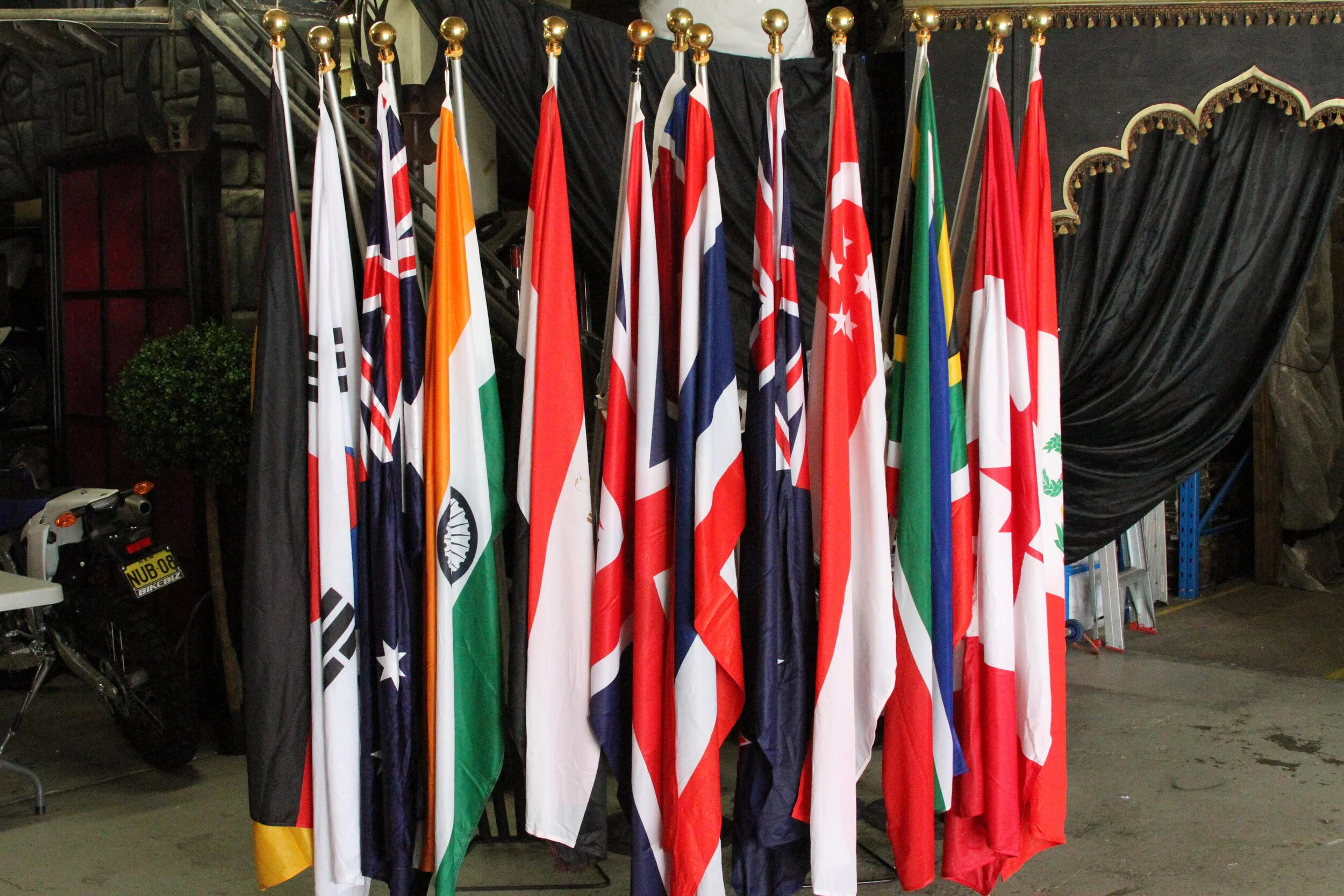 Assorted propsWorld Flags .jpg