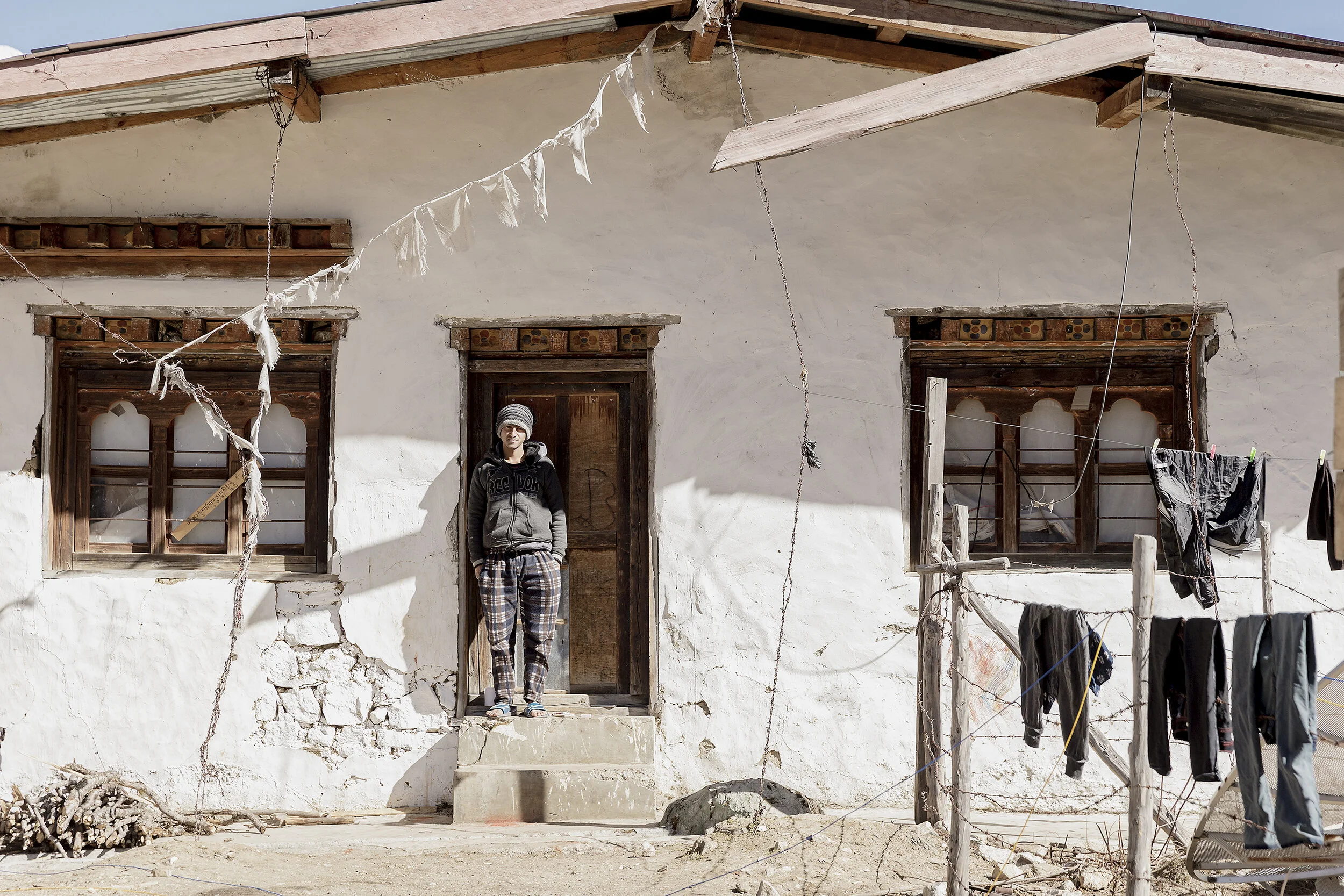 Bhutan 3000 boy.jpg