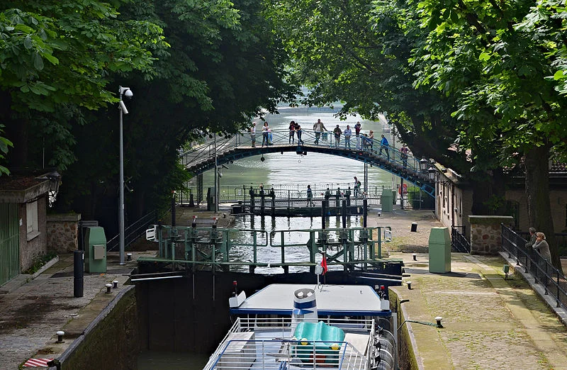 Paris Canal St-Martin écluses Récollets, JLPC / Wikimedia Commons / CC BY-SA 3.0