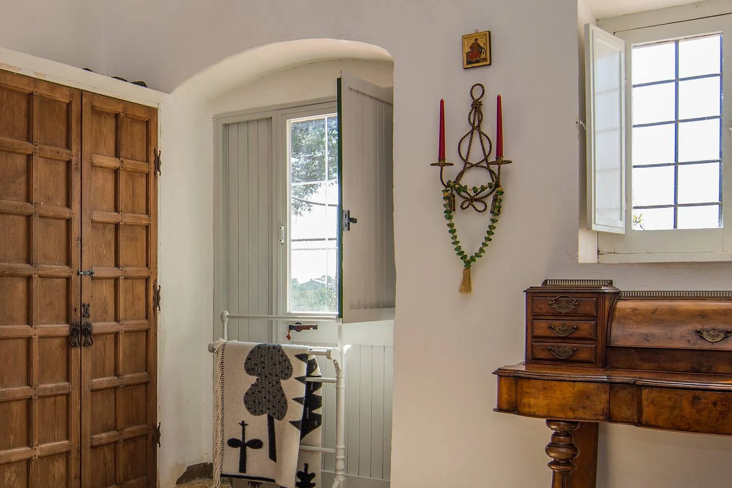 Slow Living Artist's Retreat
