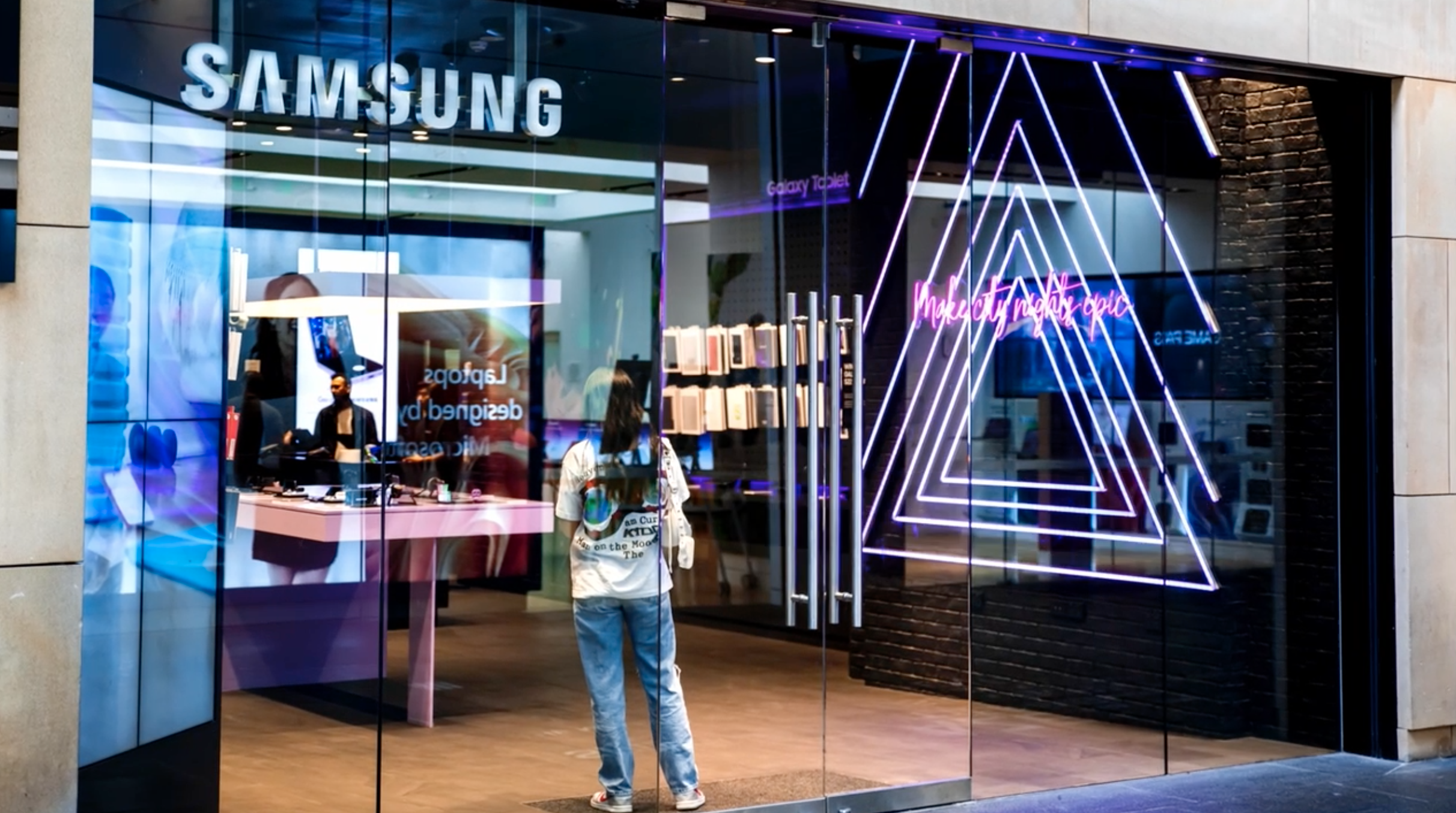 Samsung Pop Up - Pitt St - Case Study