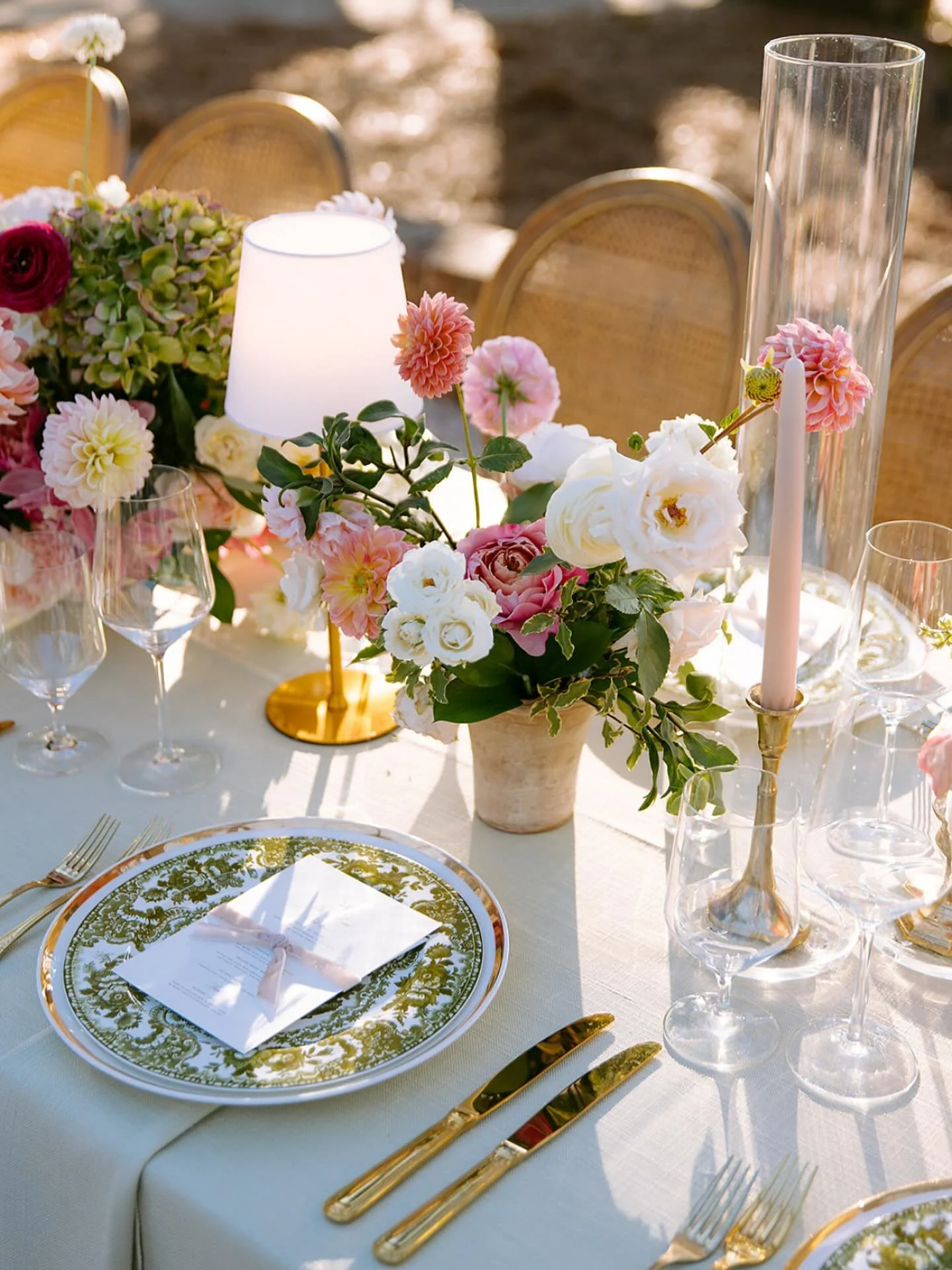 Pull up a chair - it&rsquo;s Thanksgiving week! We are ready to set the table, spend it with loved ones, enjoy delicious food and reflect on all we are so thankful for 🦃✨