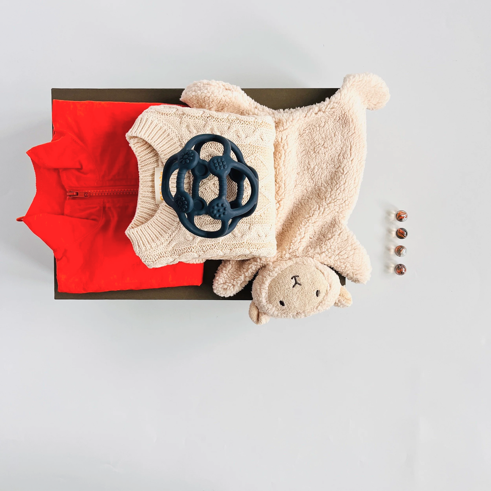 A Colourful Unisex Baby Gift to Send — New Baby Gift Sets | Best