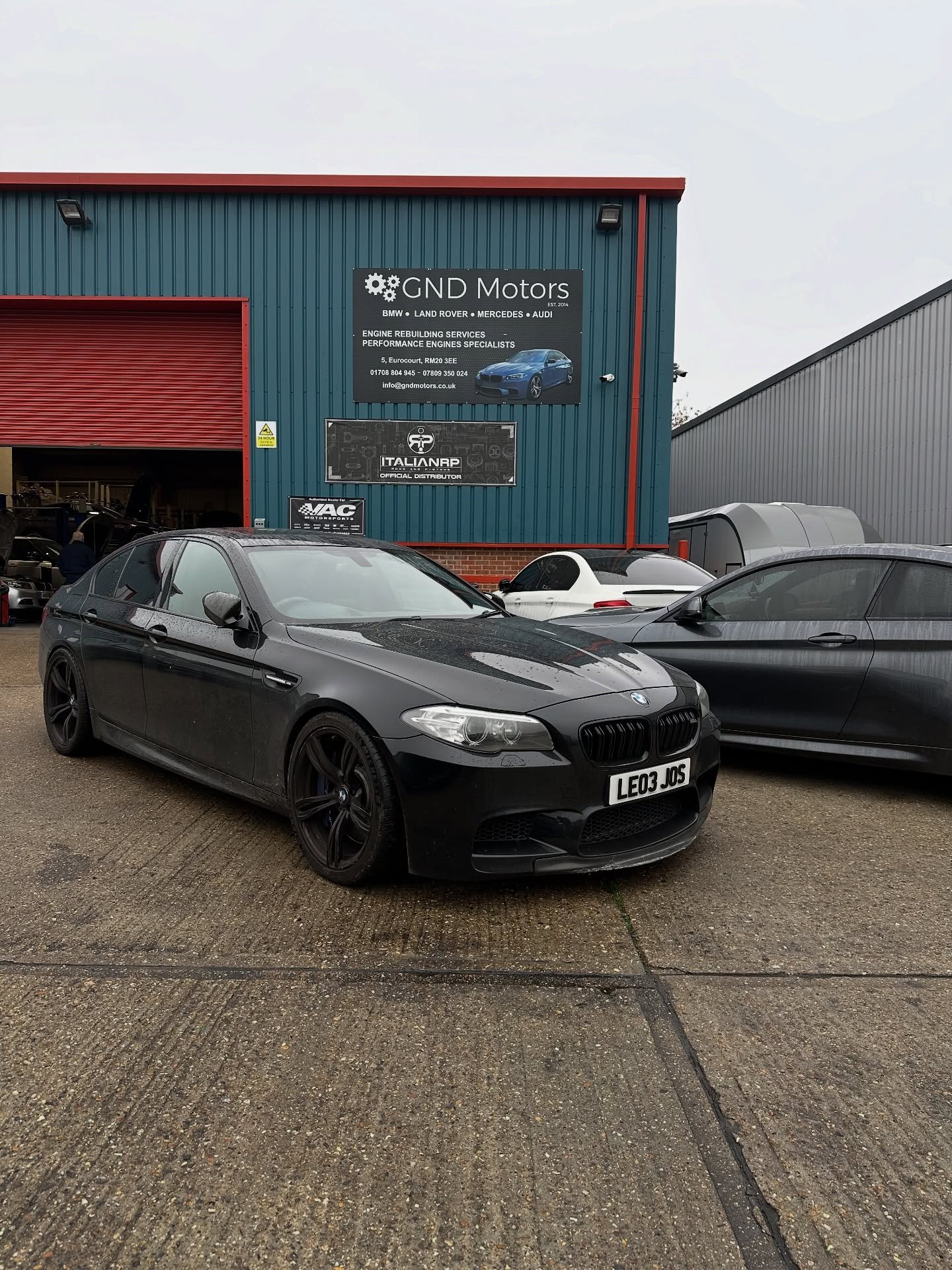 BMW M5 F10 in for the regular preventative maintenance and we found a surprise - bent con rod! 

This is now the 3rd car we've seen with this issue and the owner hadn't even noticed 👀

#gndmotors #bmwmpower #bmwm5f10 #bmws63 #bmw #bm #bmwm6 #bmwm8 #