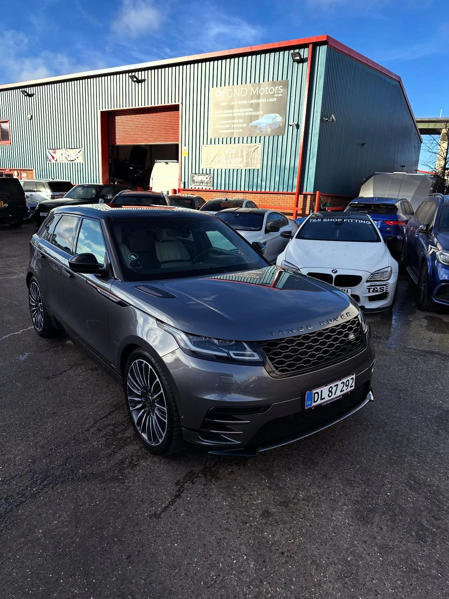 Denmark 🇩🇰 to our doorstep - this Range Rover Velar 3Litre V6 Supercharger were in for engine reconditioning! 

We're thrilled to have another chance to work with this customer, years after we rebuild another engine for them!

Thanks for your conti