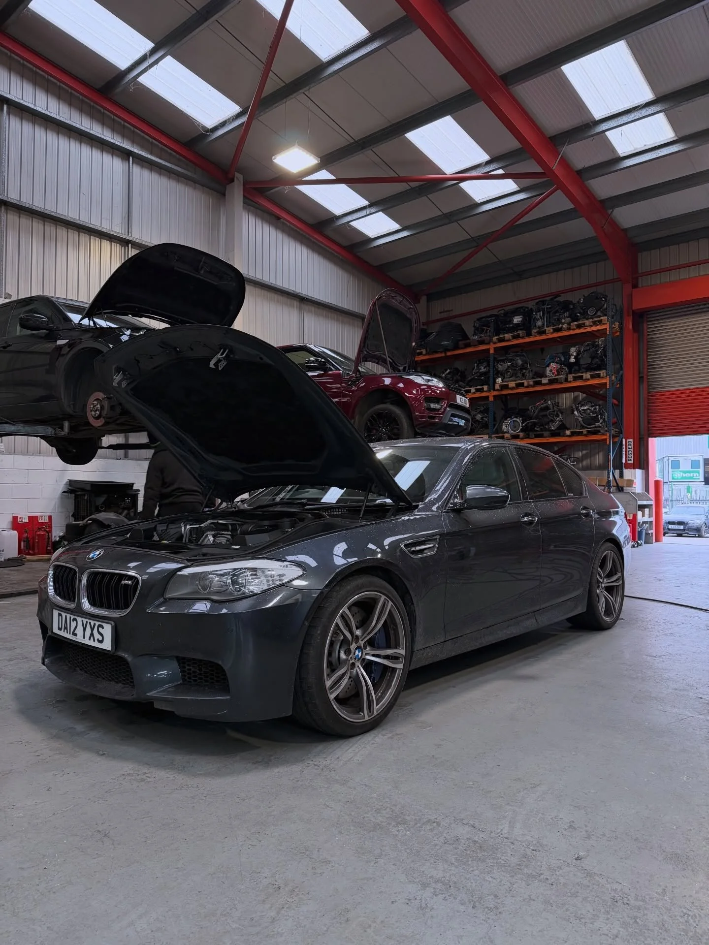 Another F10 M5 now back on the road fitted with our reconditioned engine after catastrophic failure.

Engine failure: Spun rod bearings and scored cylinder bores.

#gndmotors #bmwm5f10 #bmw #bmws63 #bmwmpower