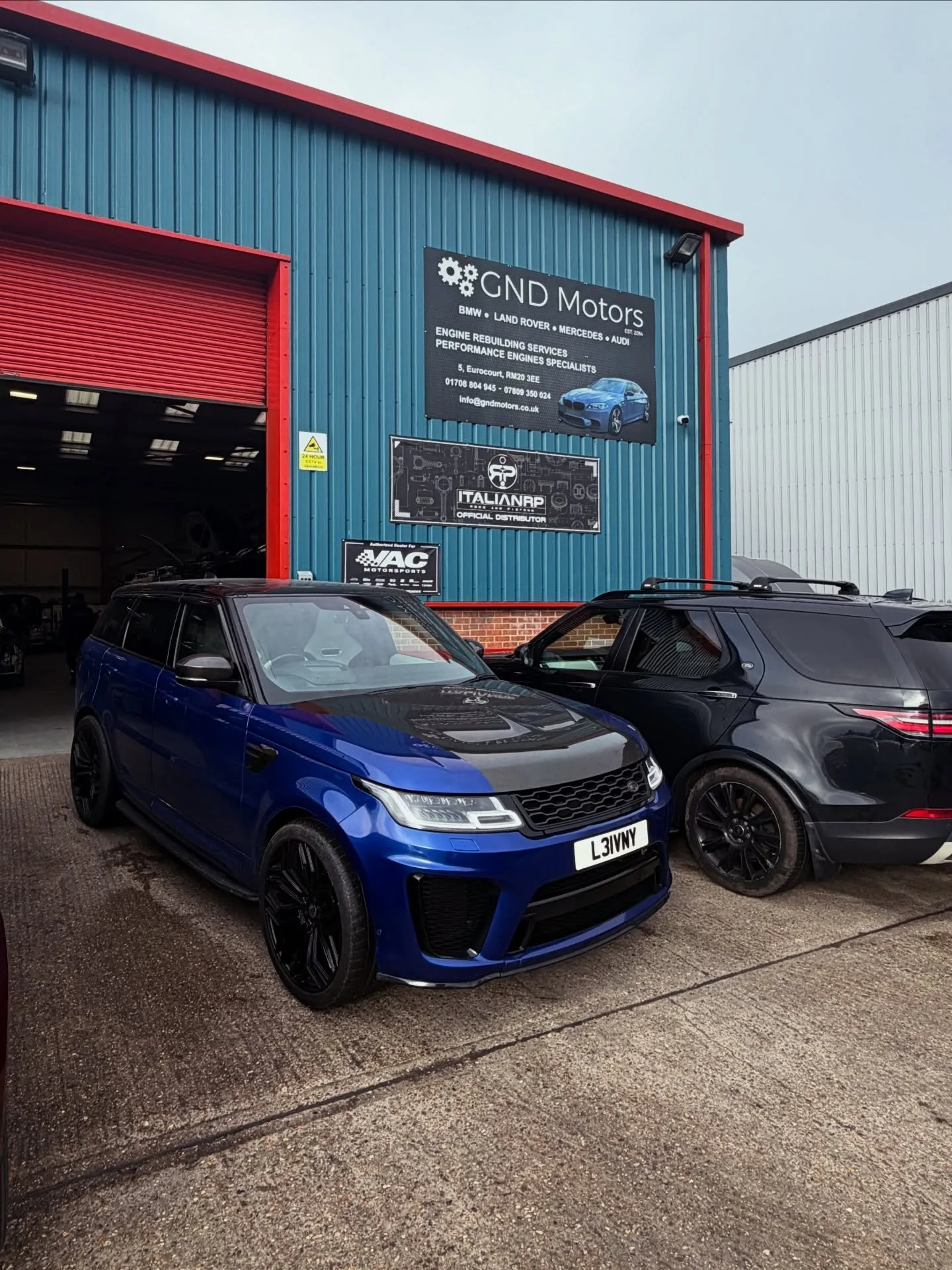 Range Rover SVR 5.0 V8 Supercharger back on the road fitted with our reconditioned engine 💪 

Engine failure: Oil starvation, spun bearings, damaged camshafts, cylinder heads, damaged balance shaft and scored cylinder bores.

#gndmotors #rangerovers