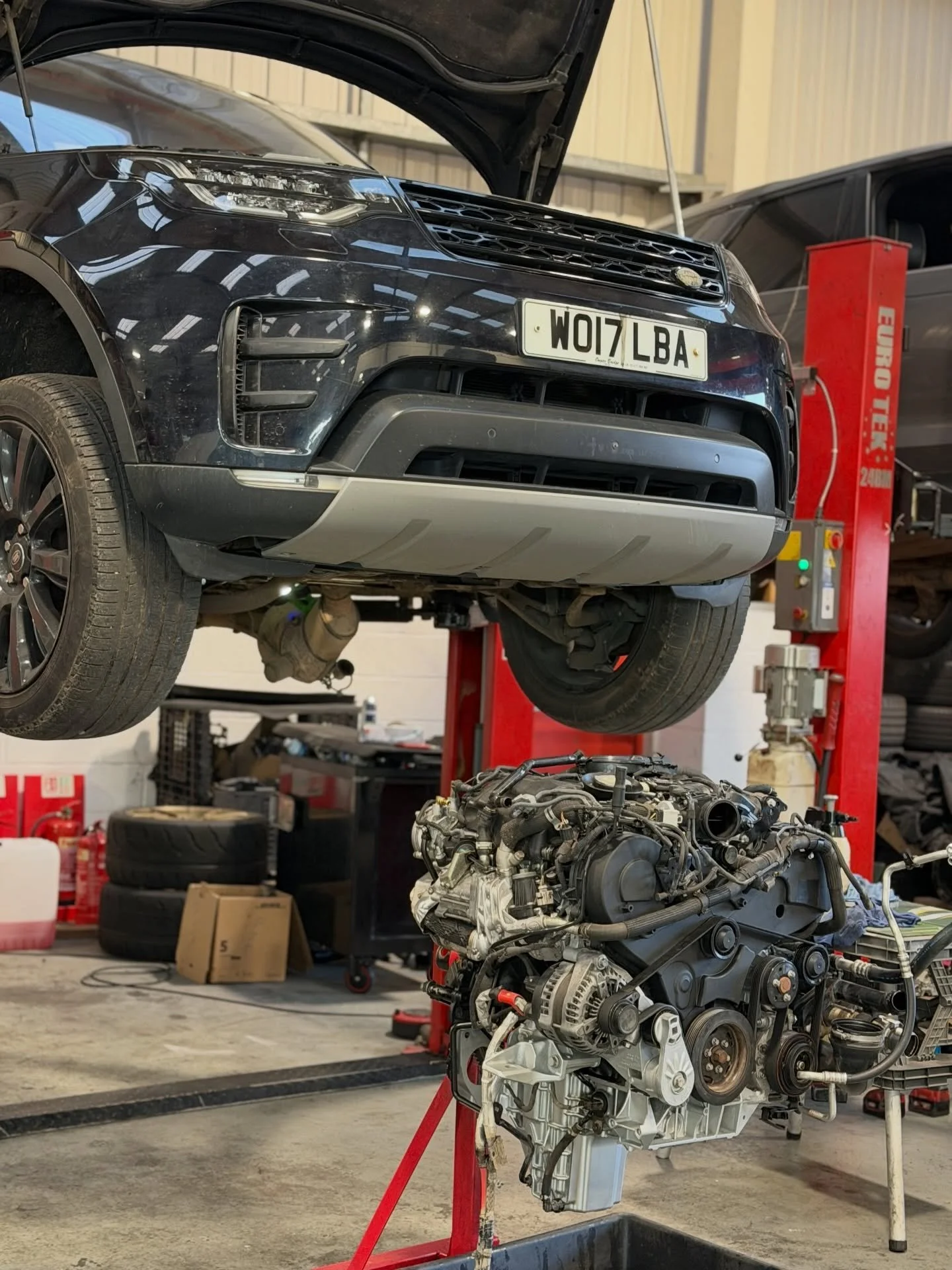 Another Land Rover Discovery 5 3.0SDV6 fitted with our reconditioned engine.

For all your enquiries give us a shout 👊

#gndmotors #landroverdiscovery #rangerover #jaguar #sdv6