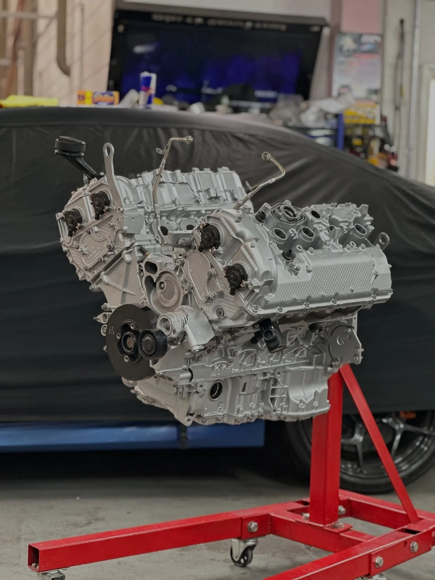 BMW M8 S63T4 Back on the road fitted with our reconditioned engine.

This have been a little drama after BMW main dealer had to take the engine out just to diagnose it seized.

Anyways she is back up and running😉

#gndmotors #bmwm8competition #bmwmp