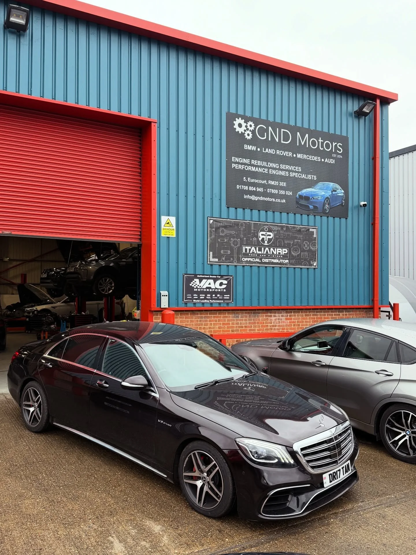Mercedes S350 3.0CDI V6 OM642 back on track with our reconditioned engine and refurbished turbo after total engine failure. 

#mercedes #gndmotors #mercedess350d #om642engine #enginerebuild