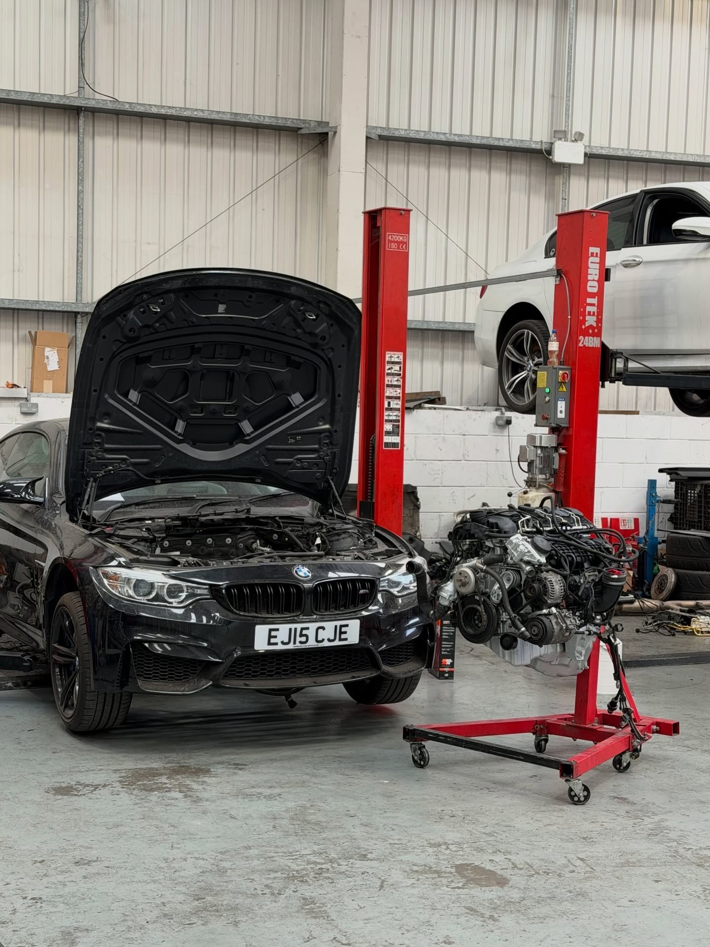 BMW M4 F82 S55 3.0L twin turbo fitted with our reconditioned engine after it&rsquo;s been ruined by another garage🤦&zwj;♂️

⚠️⚠️⚠️BE CAREFUL WHEN YOU ARE BUYING⚠️⚠️⚠️

This car came to us for diagnostics check with some fault codes and massive oil l