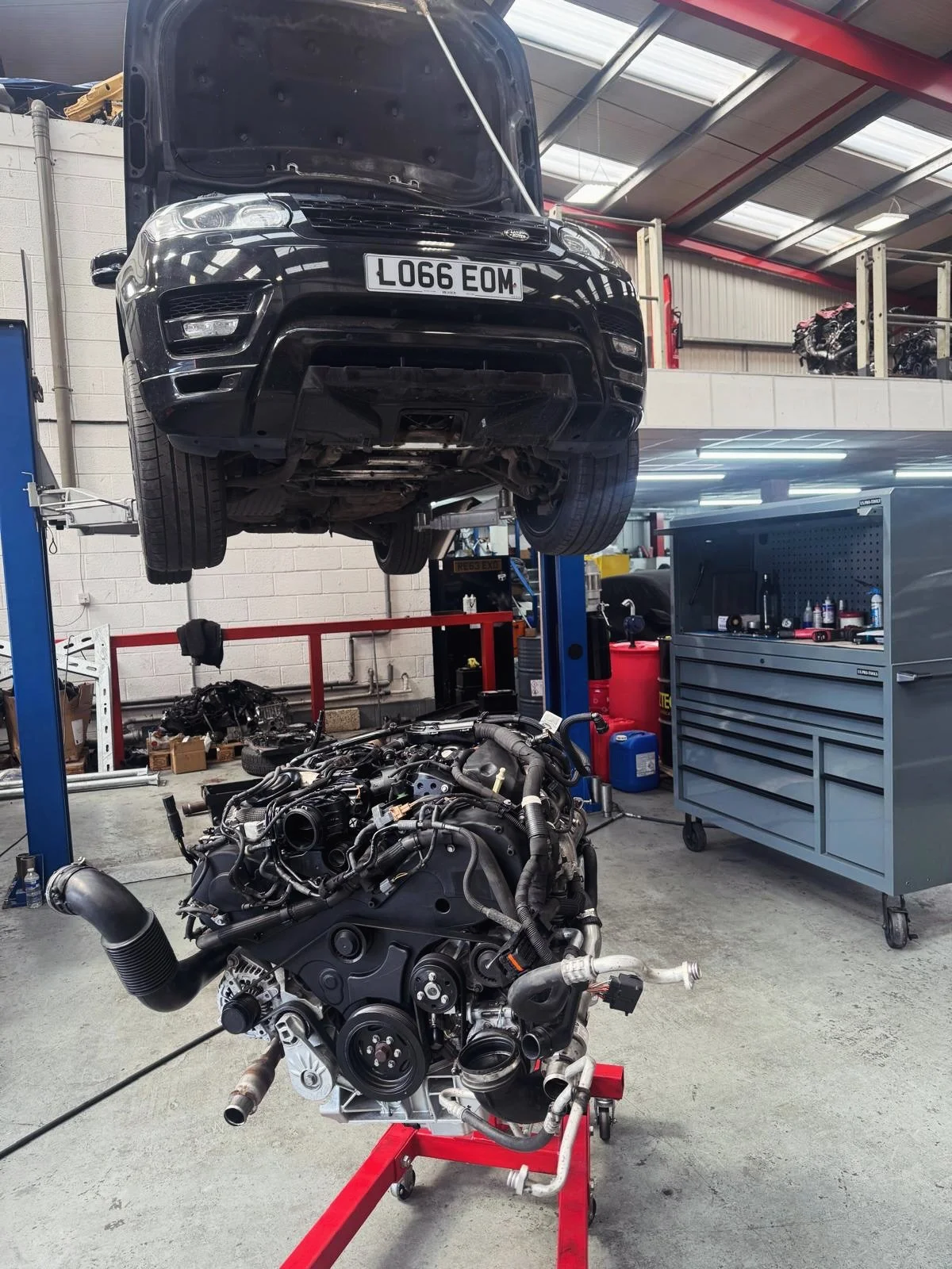 Range Rover Sport 3.0SDV6 HSE back on the road fitted with our reconditioned engine 💪

#gndmotors #rangerover #landrover #jaguar #sdv6