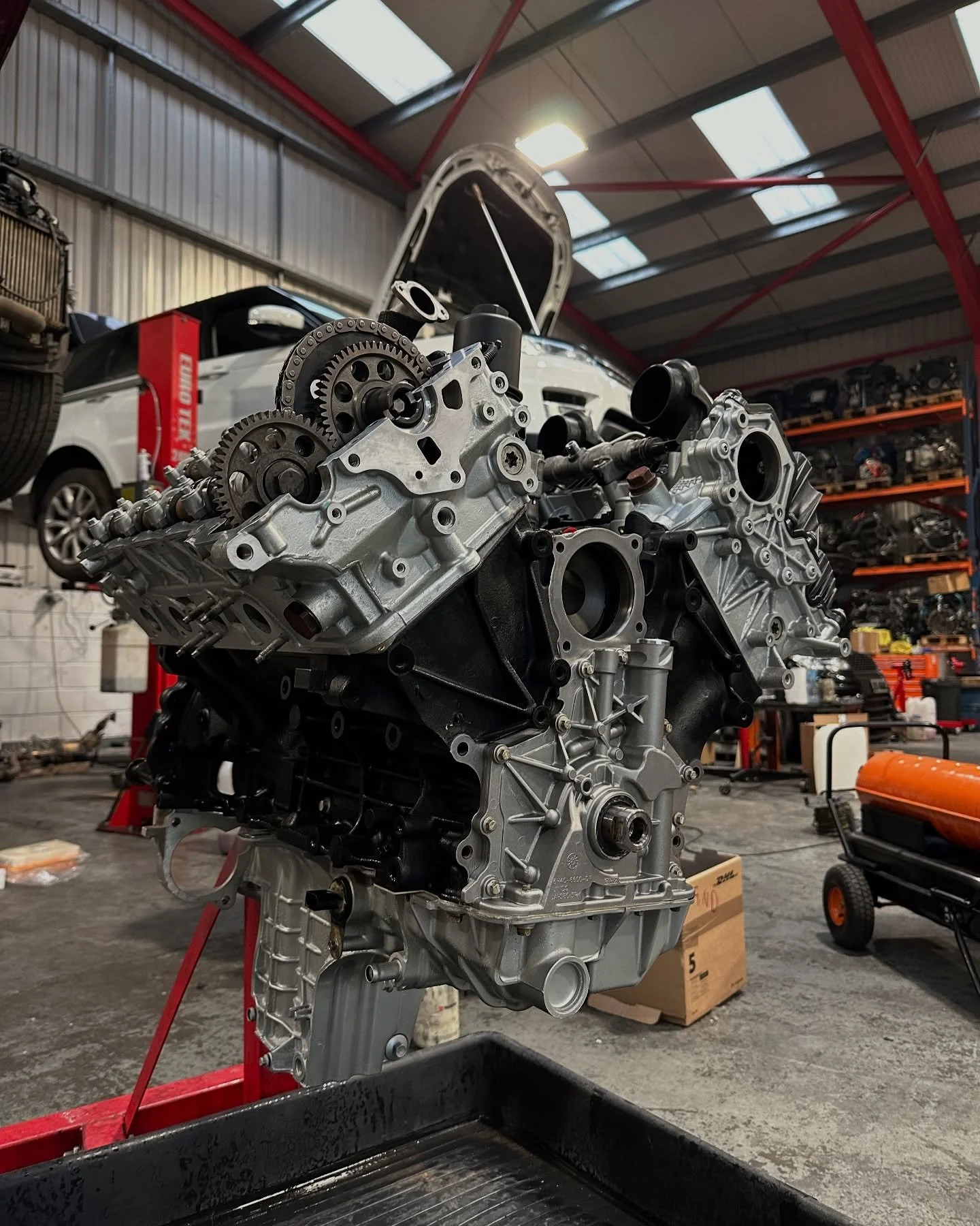Land Rover Reconditioned Engines, Range Rover Engine Rebuild, Range Rover 4.4 Diesel Engines, Land Rover SDV8 Engine, Land Rover Engine Replacement, Land Rover Range Rover V8 Engines.jpg