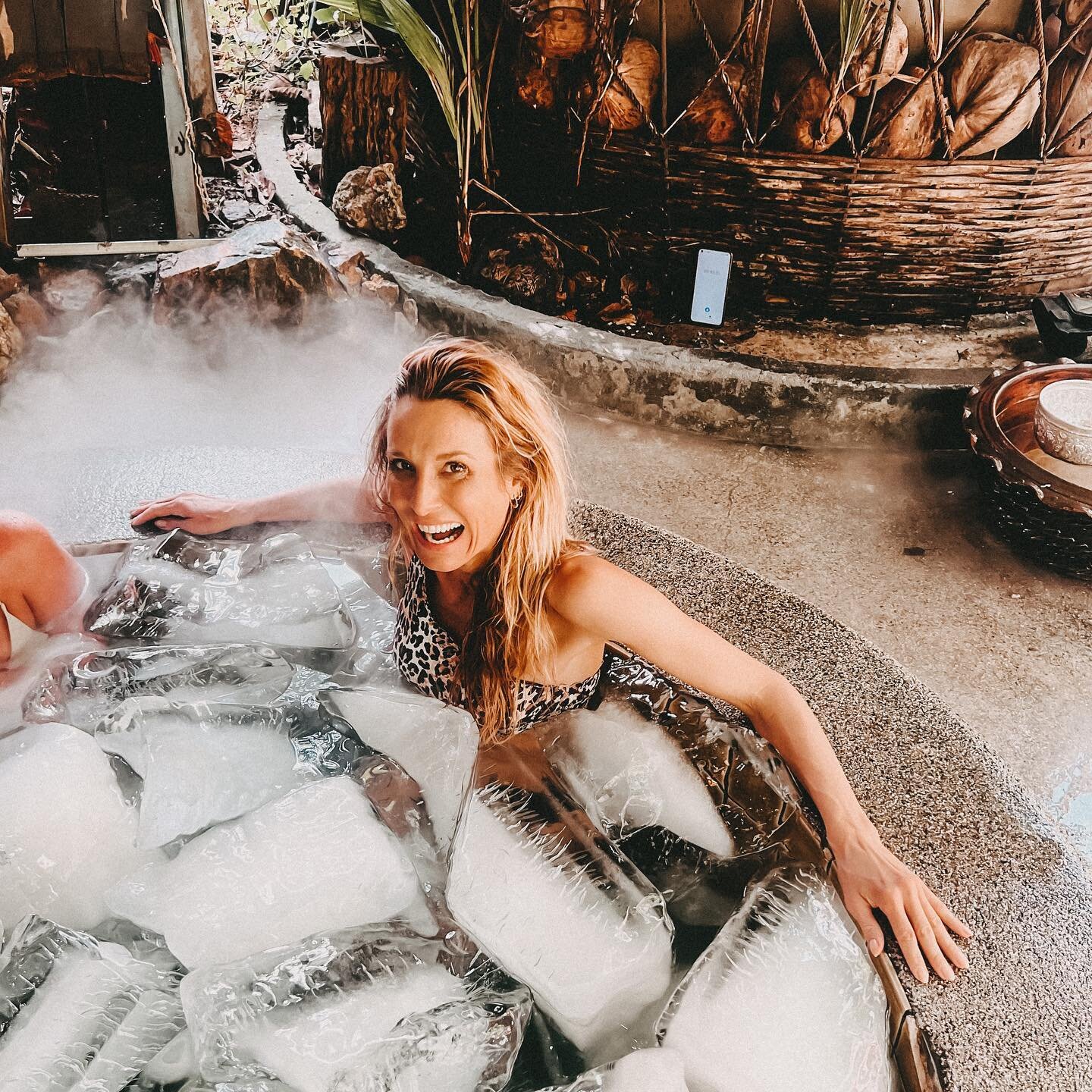 My first ice bath 🥶- didn&rsquo;t last longer than 30 seconds &hellip;&hellip; #icebath #kohphangan #challenge #mindfulness #yoga #grateful #cold