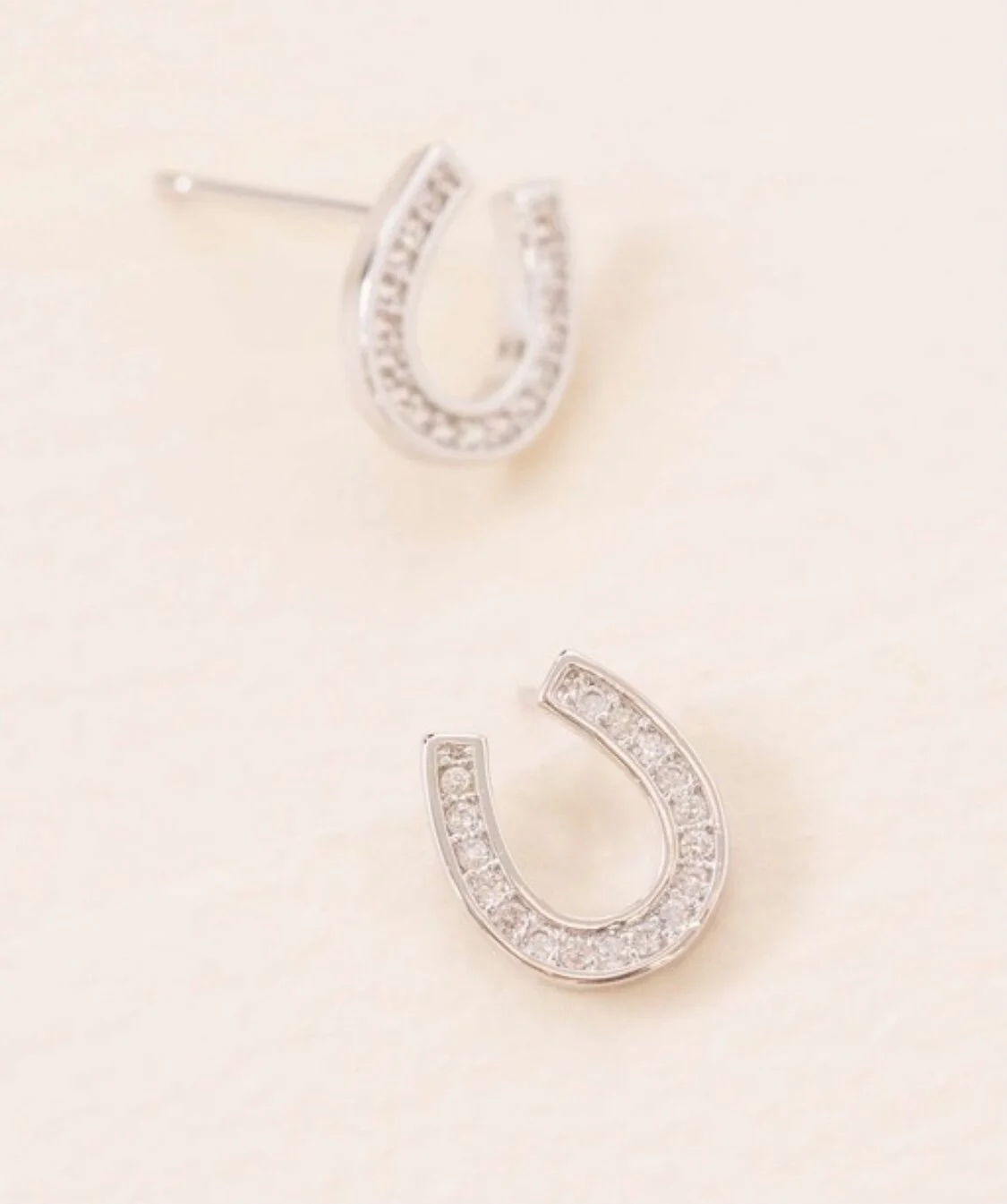 AB03D1AF-DB54-440B-A210-25B820E879F2